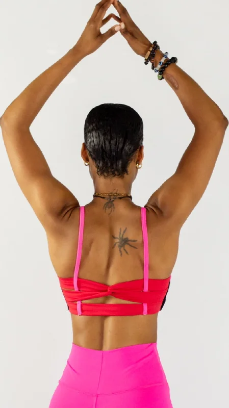 Deal Alert AR 2334 - TWISTED STRAP CROP TOP