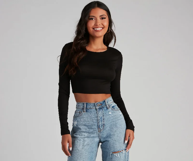 Weekend Deals to Make You Smile The Basic Crew Knit Top