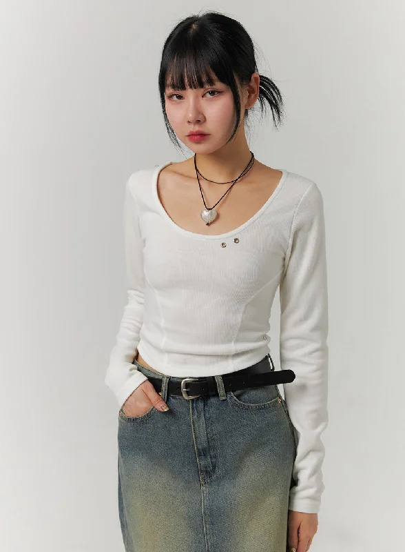 Weekend Shopping Made Better Slim U-Neck Crop Top CJ422