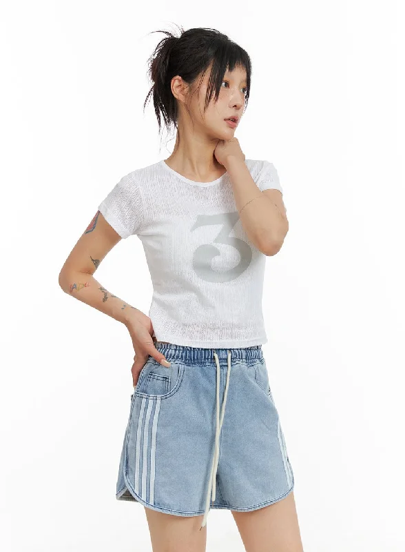 Weekend Steals Await Cotton Graphic Crop Top CL415