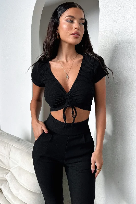 Weekend Specials to Celebrate Santana Short Sleeve Crop - Black