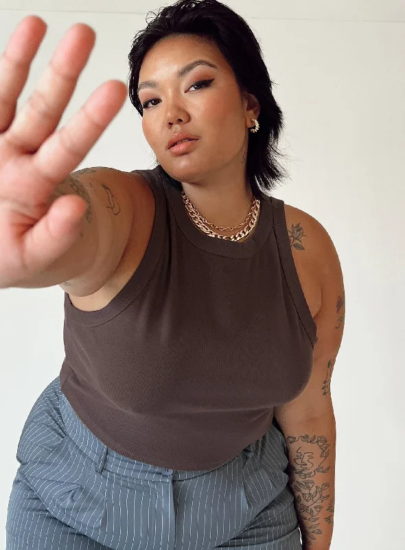 Weekend Specials to Celebrate Classic Tank Top Brown Curve