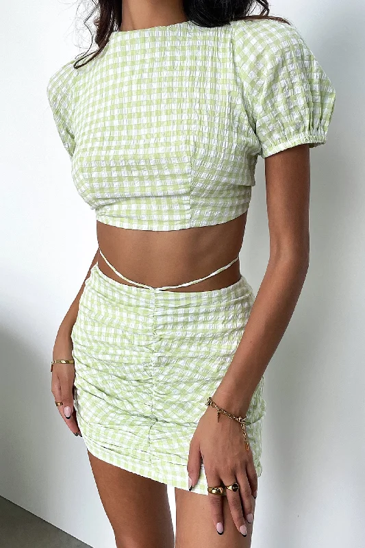 Unwind with Weekend Discounts Gabby Crop - Green