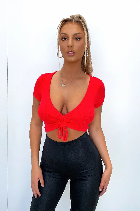 Weekend Bargains to Savor Santana Short Sleeve Crop - Red