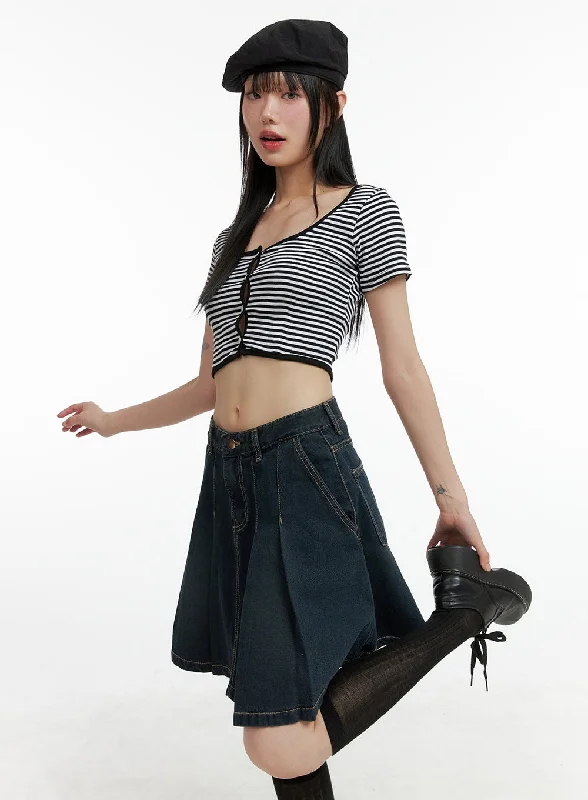 Weekend Offers That Thrill Stripe Buttoned Crop Top CL403