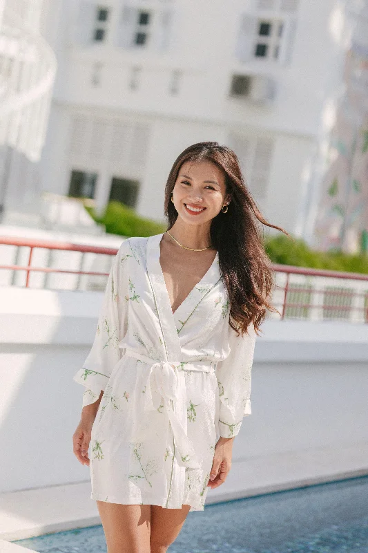 Weekend Offers That Dazzle Evergreen Floral Robe