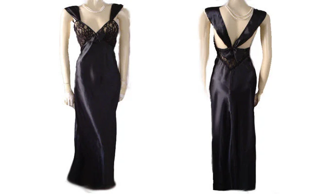 Unmissable Sale *GORGEOUS VINTAGE TERRY RUSSO CHANTILLY LACE & SATIN BIAS NIGHTGOWN WITH A  FABULOUS BACK