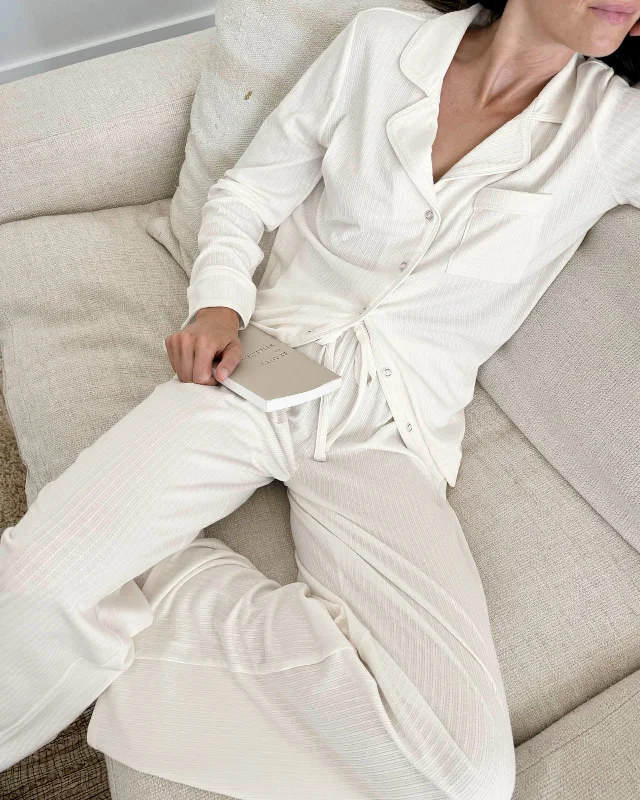 Weekend Bargains to Celebrate Ivory Flora Mini Cable PJ Set