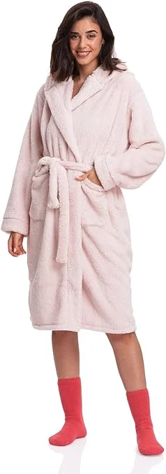Top Pick Women's Sherpa Hooded Robe in Pink - A Rosy Retreat of Comfort & Elegance