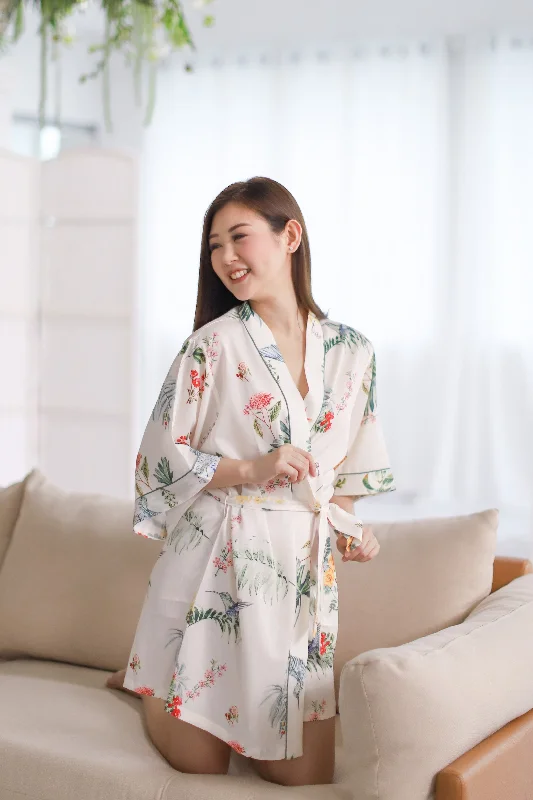 Weekend Bargains to Celebrate Paradiso Floral Robe