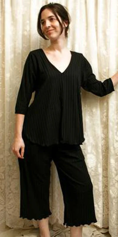 Weekend Discounts Worth Grabbing V Neck 3/4 Sleeve Long Top & Palazzos Shadow Stripe Collection Weekend Discounts Worth Grabbing V Neck 3/4 Sleeve Long Top & Palazzos Shadow Stripe Collection