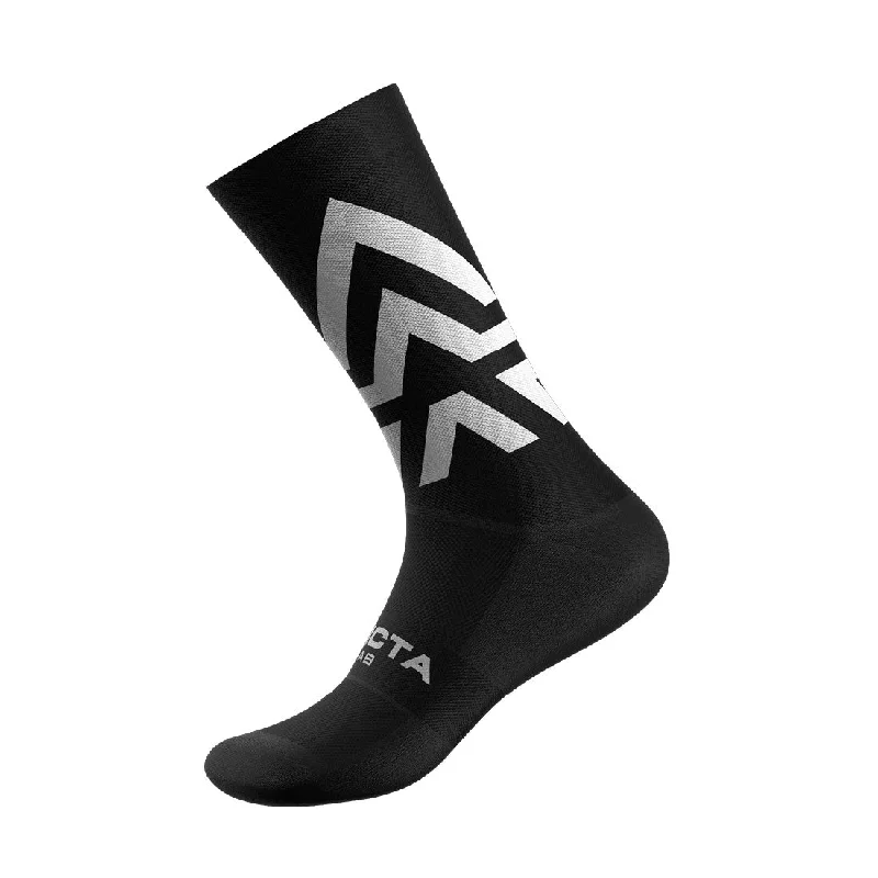 Shop the Weekend Away Adicta Lab Ichnite Socks