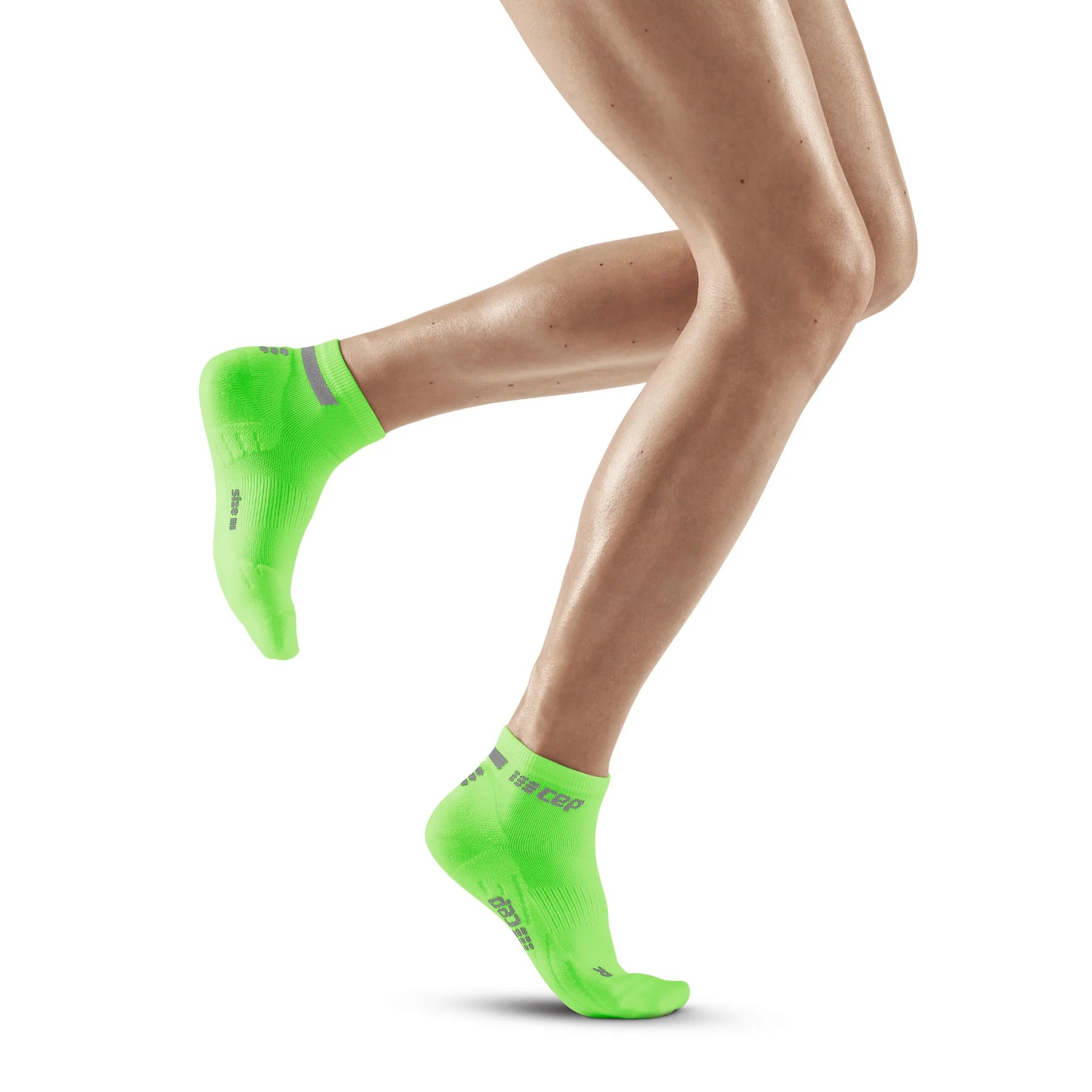 Unwind with Weekend Discounts CEP Women's The Run Socks Low Cut v4 - Green