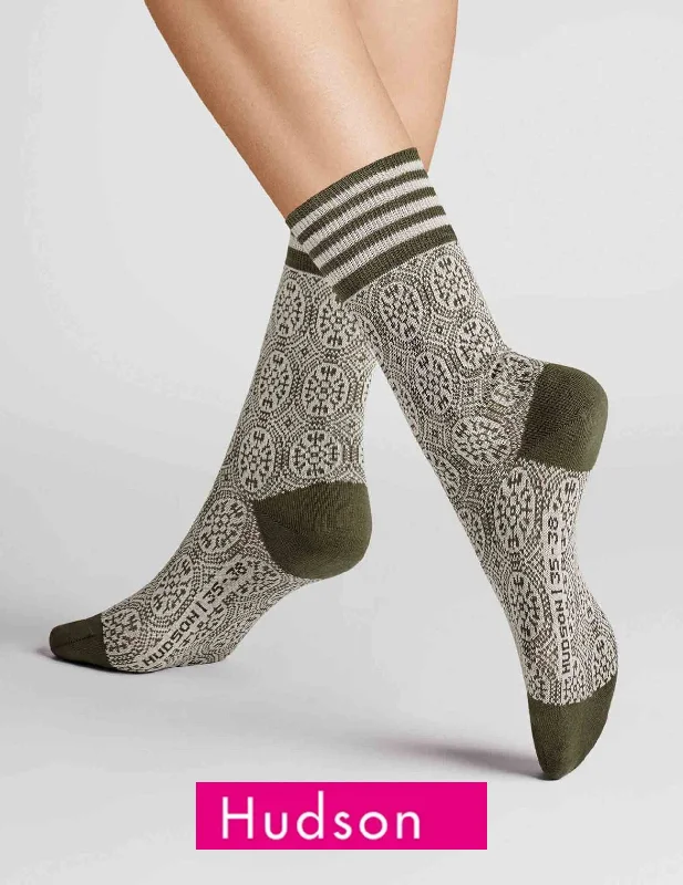 Big Deal Kunert Hudson Olive Tile Socks 15267