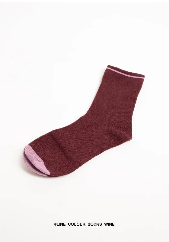 Weekend Bargains Galore Line Colour Socks Wine