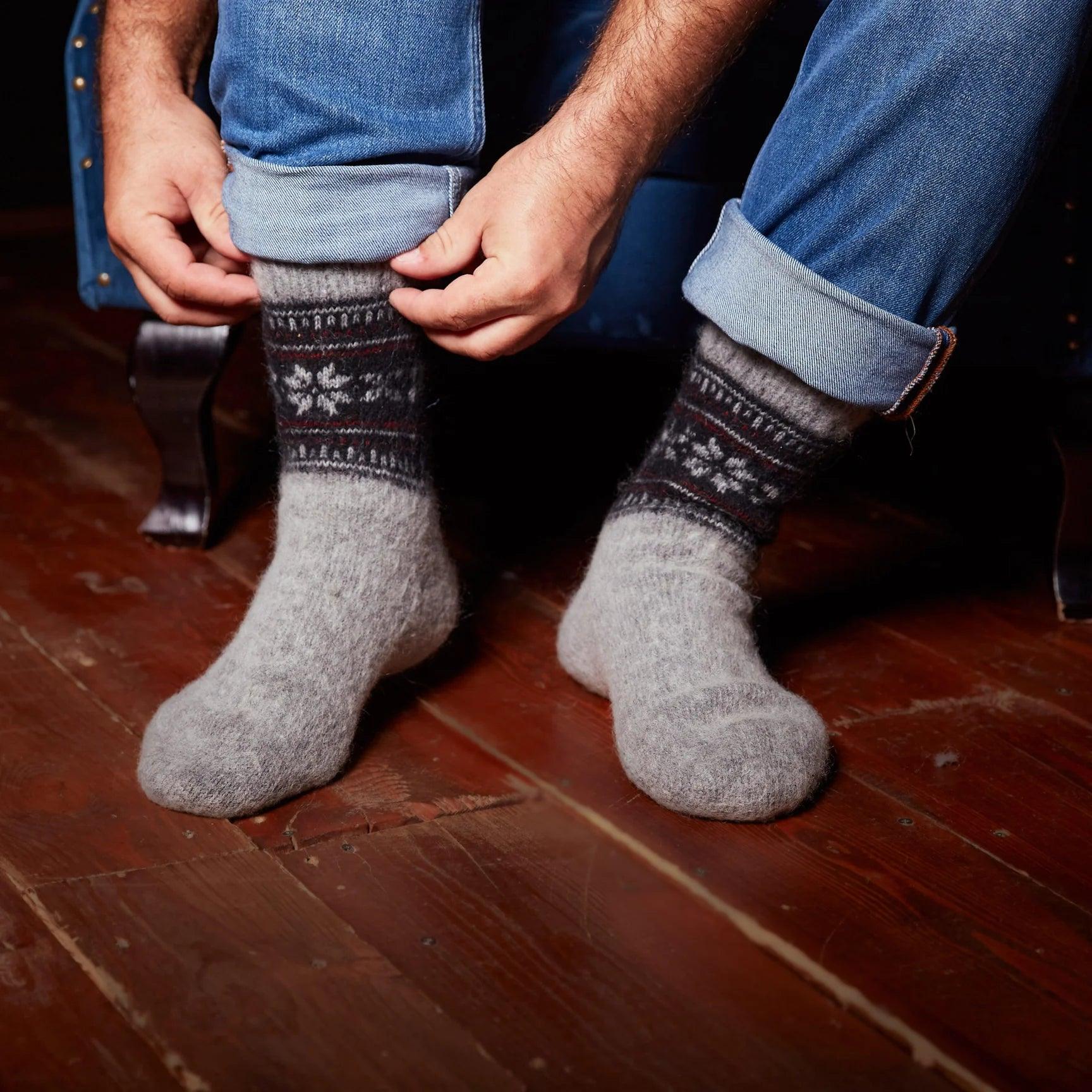 Weekend Discounts to Delight Winter Spirit | Sheep Wool | Men's Crew