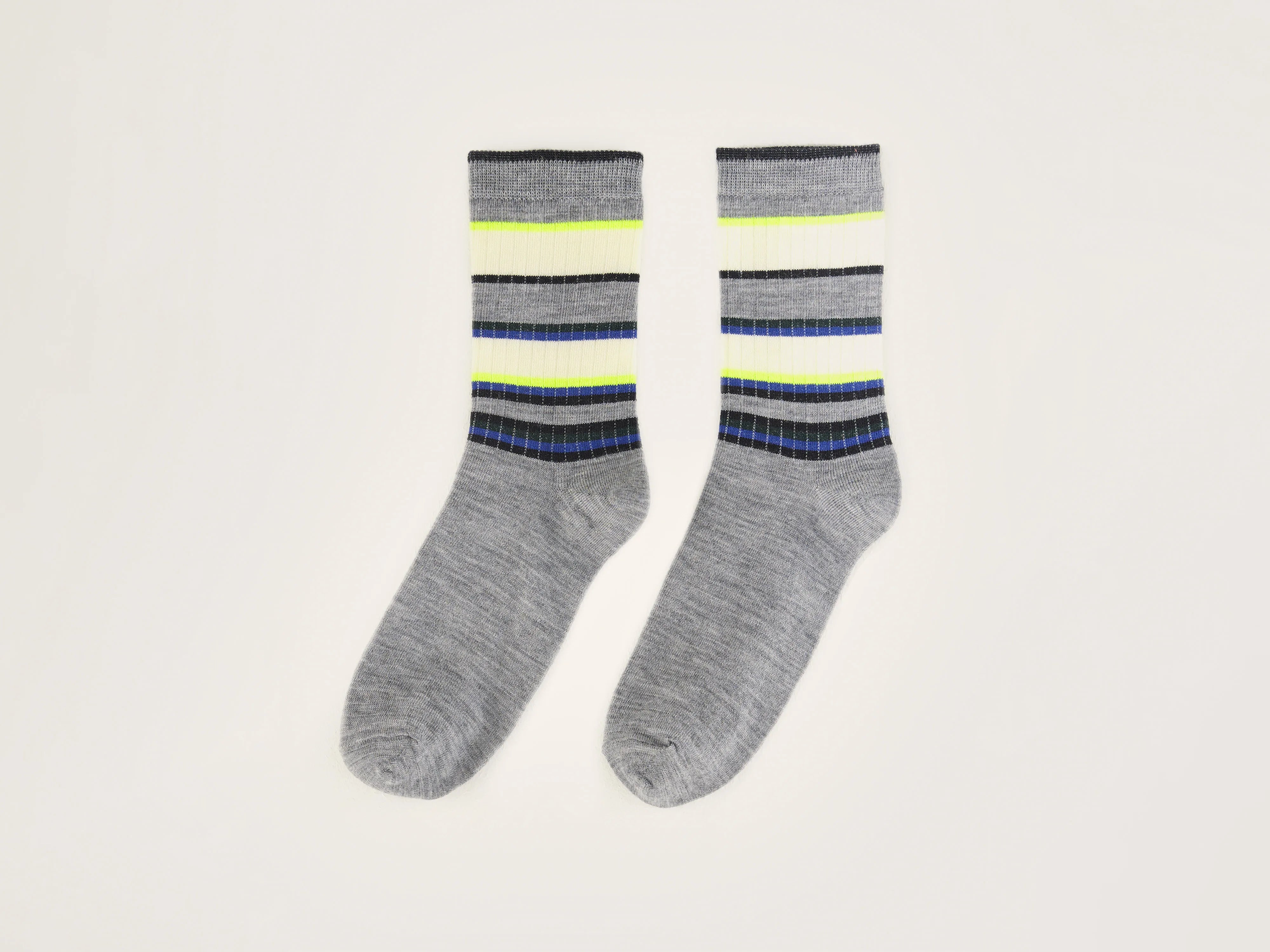 Weekend Steals Await Boili crew socks (242 / W / STRIPE A)